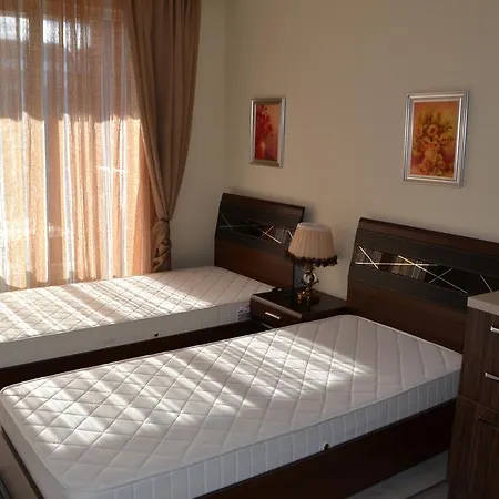 Admiral Plaza Private Apartment *