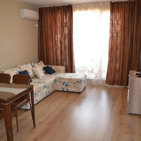Admiral Plaza Private Apartment Sunny Beach
